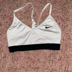 Nike sports bra white and black